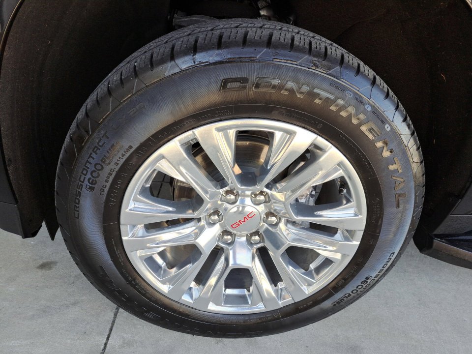 Used 2025 GMC Yukon Denali AWD/4WD image 22
