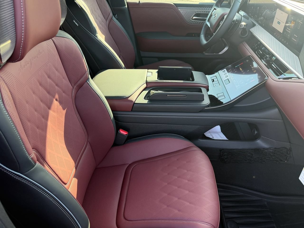 New 2027 INFINITI QX80 Autograph w/ Premium Cargo Package AWD/4WD image 10