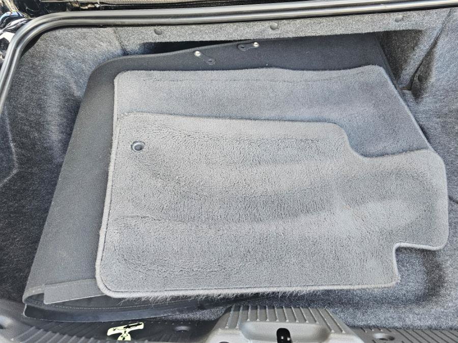 Used 2002 Ford Thunderbird RWD image 30