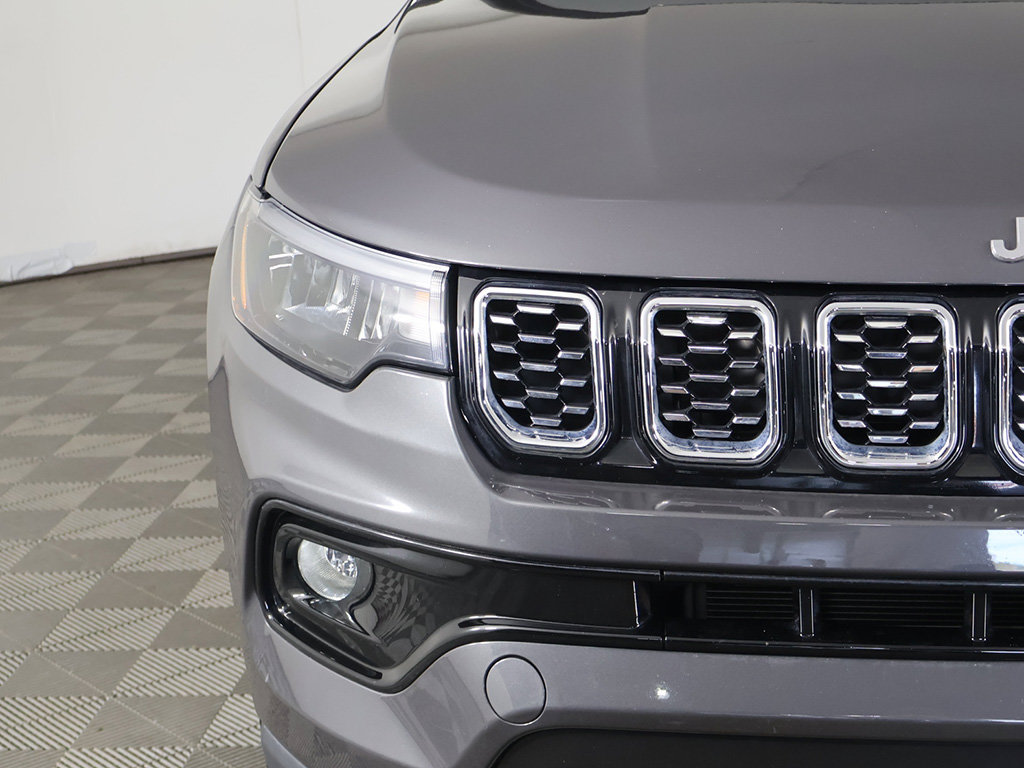 Used 2024 Jeep Compass Limited AWD/4WD image 13