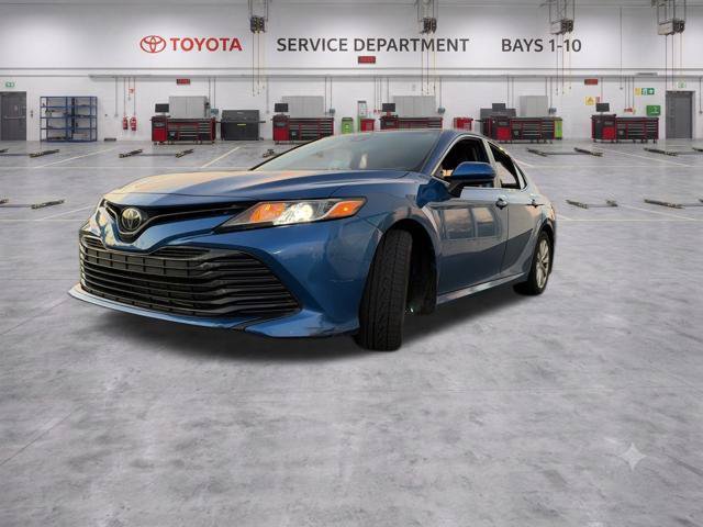 Used 2020 Toyota Camry LE FWD image 3