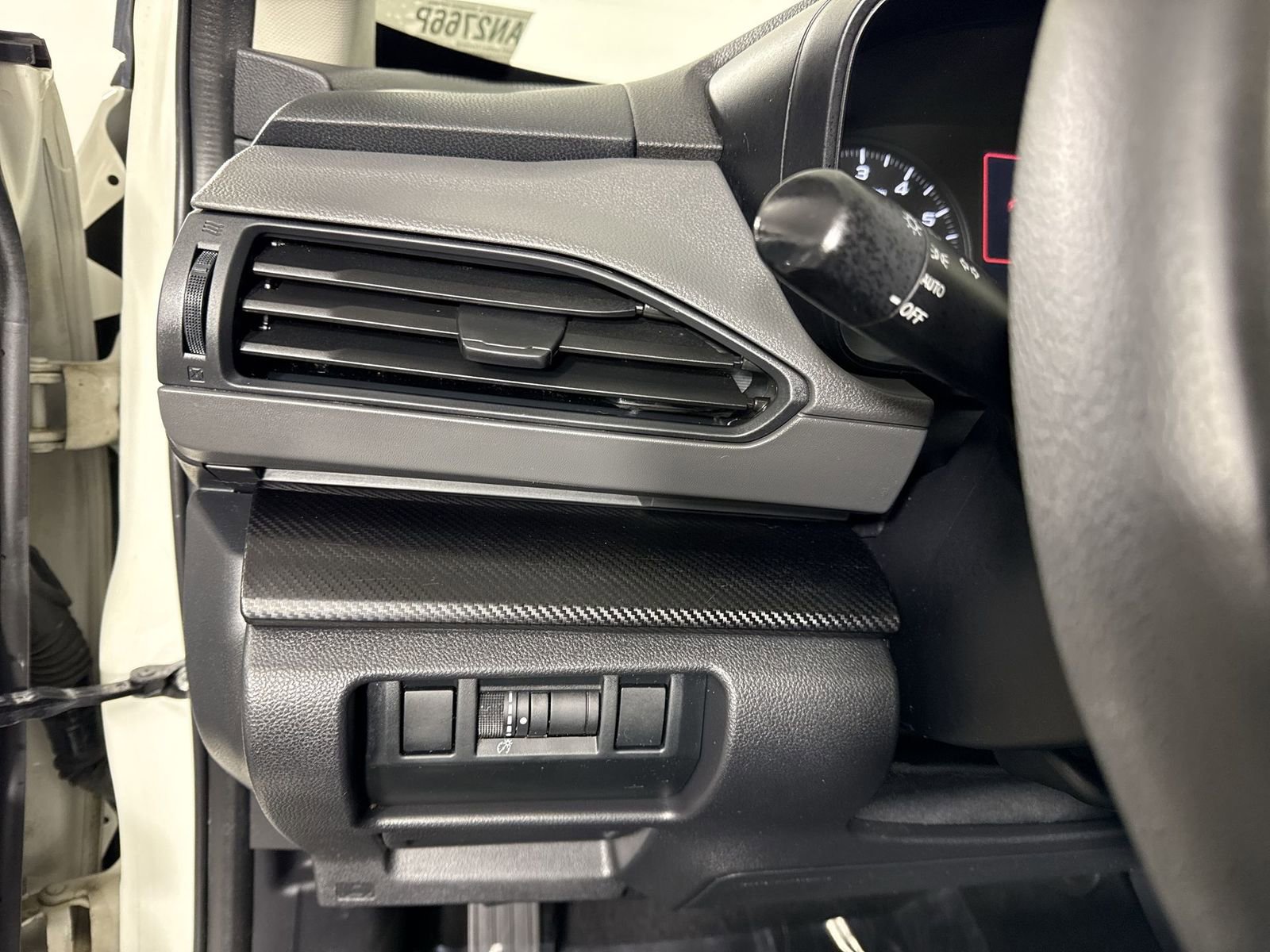 Used 2024 Subaru Crosstrek 2.0i AWD/4WD image 14