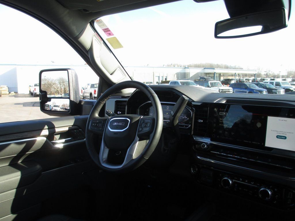 Used 2025 GMC Sierra 2500 SLT w/ SLT Premium Package image 26