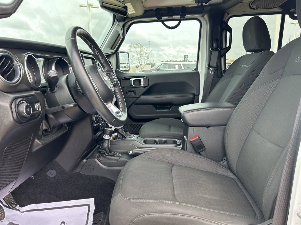 Used 2023 Jeep Wrangler Sahara w/ Cold Weather Group image 12