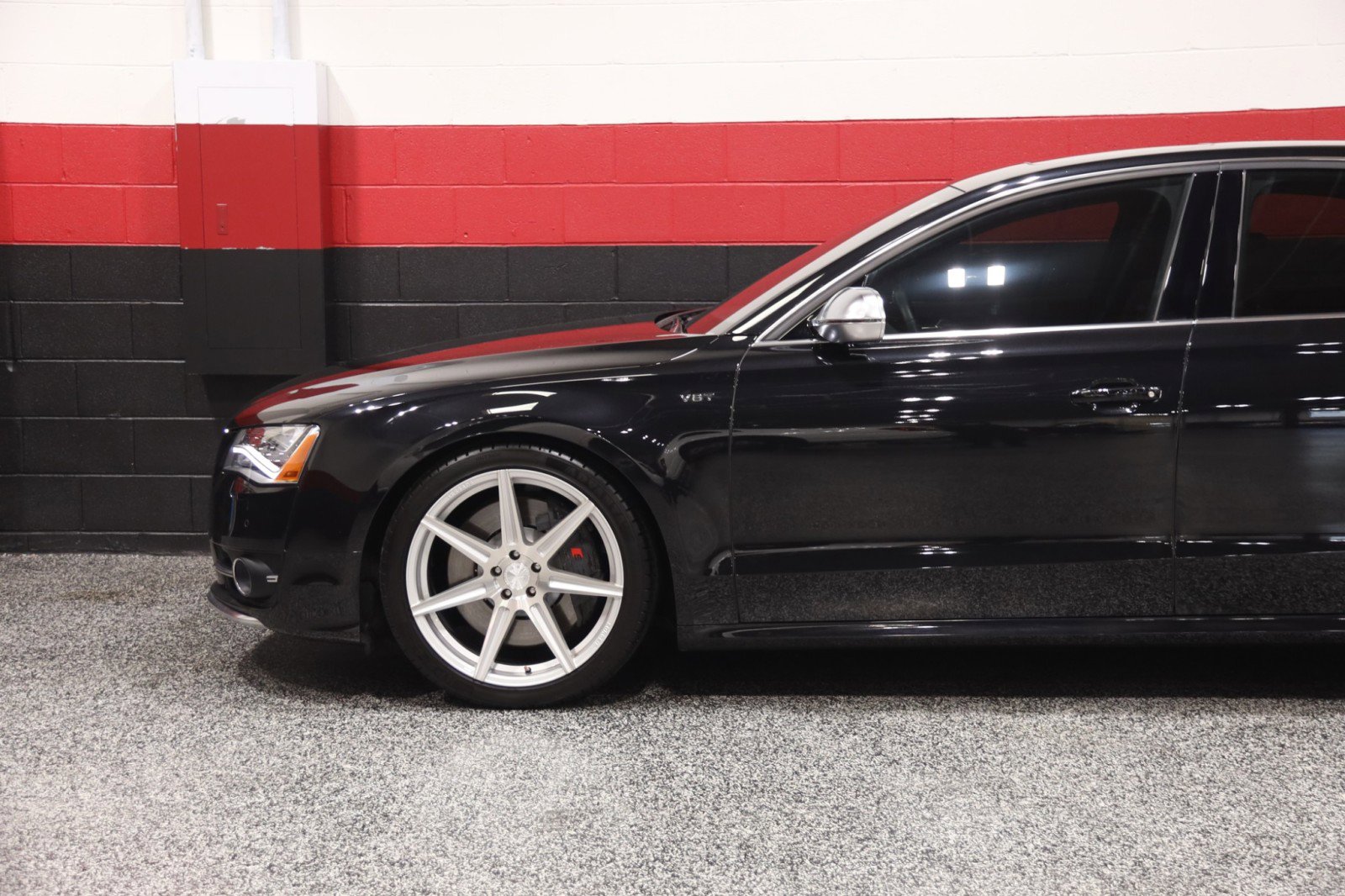 Used 2014 Audi S8 AWD/4WD image 16