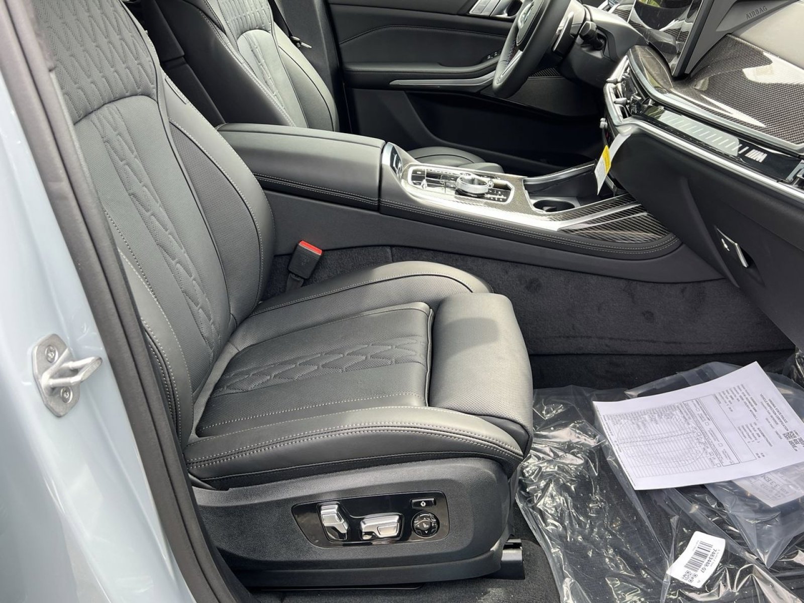 New 2026 BMW X7 M60i image 26