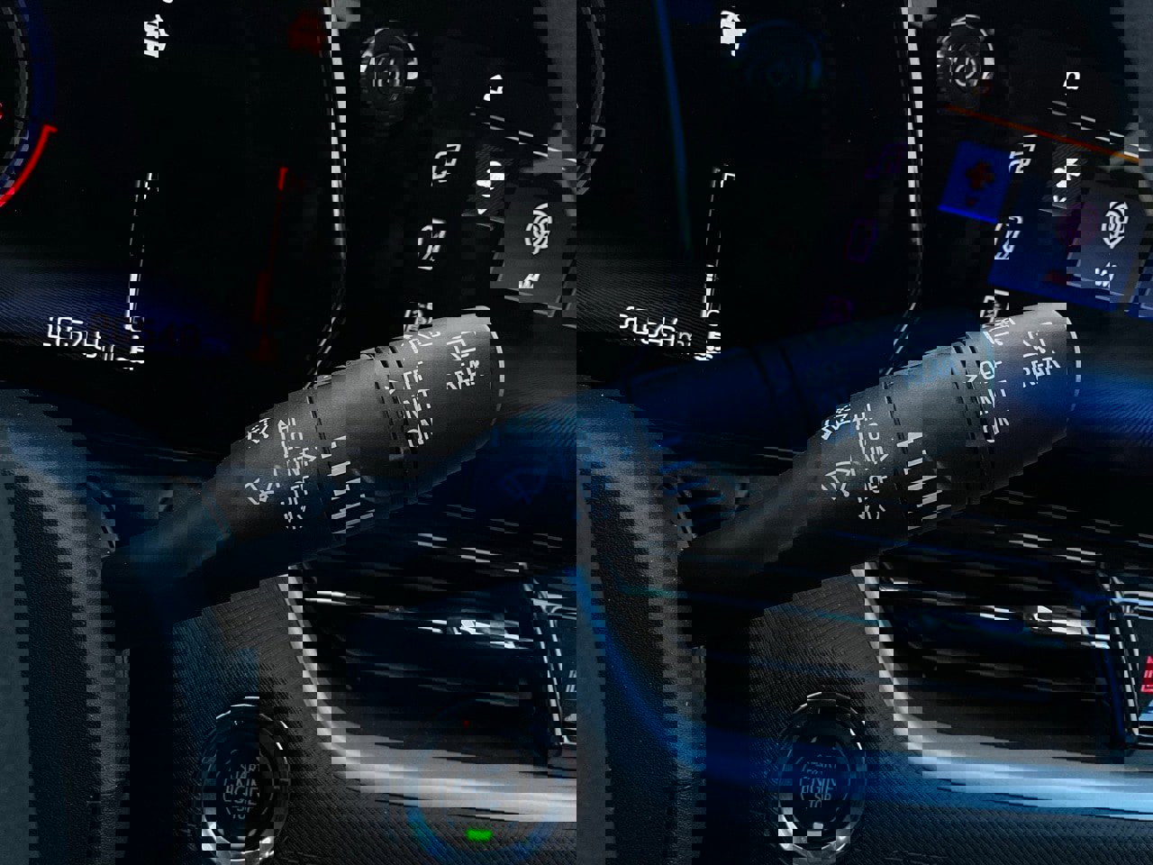 Used 2025 Chevrolet TrailBlazer LT image 32