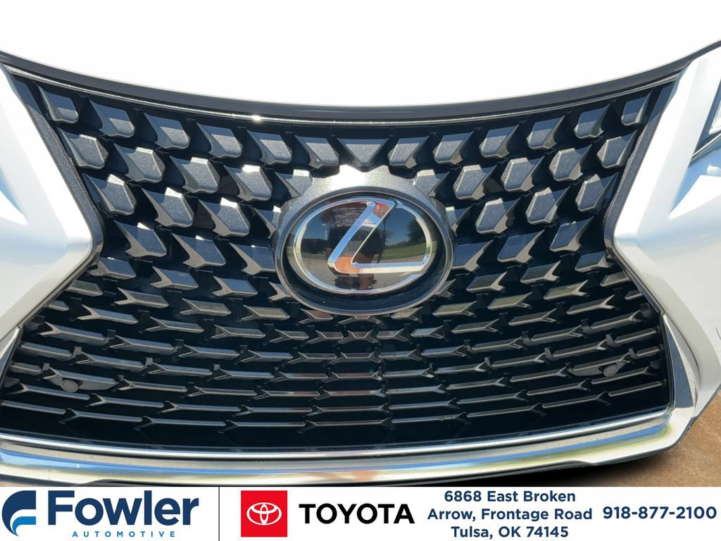 Used 2022 Lexus UX 200 w/ Premium Package FWD image 28