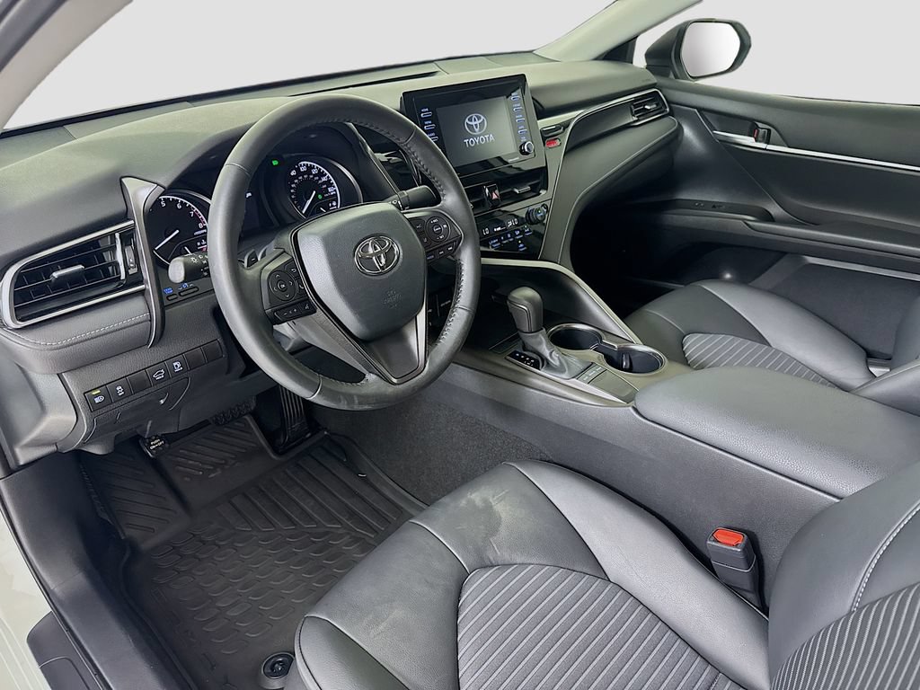 Used 2023 Toyota Camry SE FWD image 10