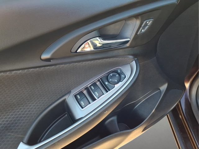 Used 2020 Chevrolet Malibu LS FWD image 17
