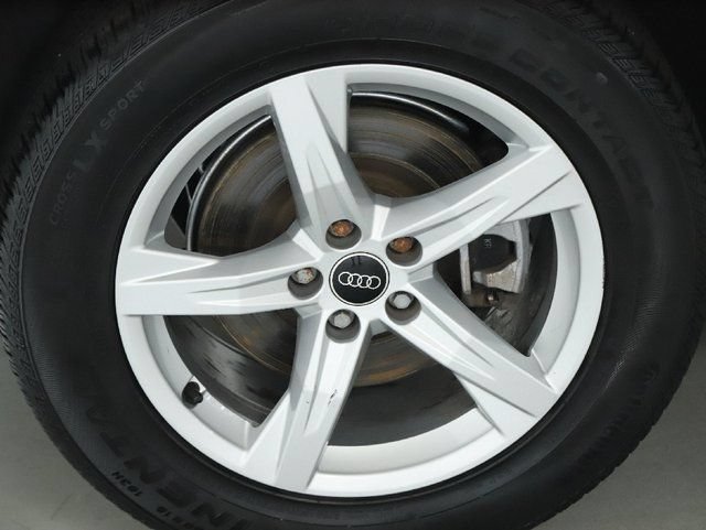 Used 2023 Audi Q5 2.0T Premium w/ Convenience Package AWD/4WD image 12