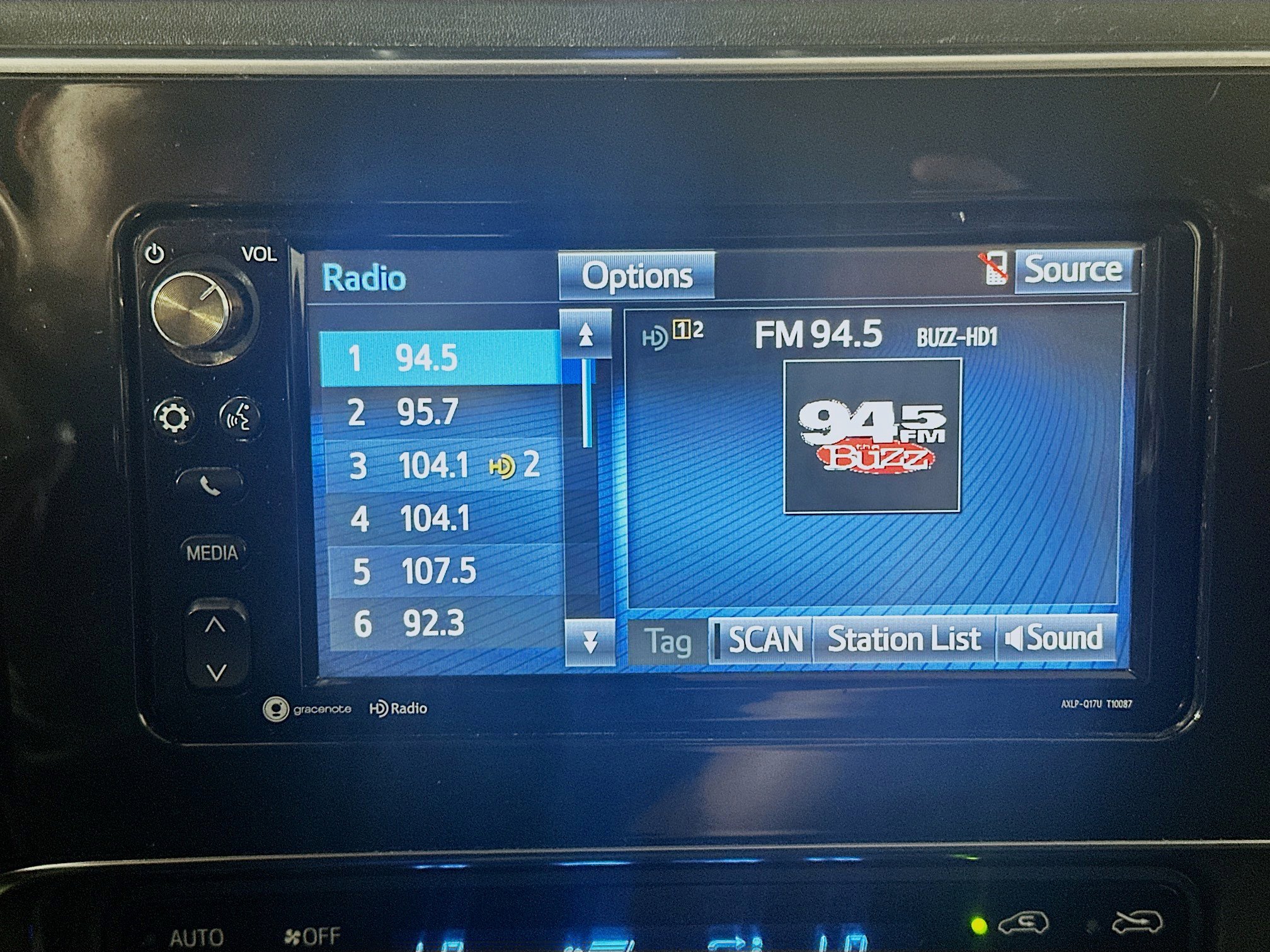 Used 2018 Toyota Corolla iM w/ Carpet Mat Package (TMS) FWD image 19