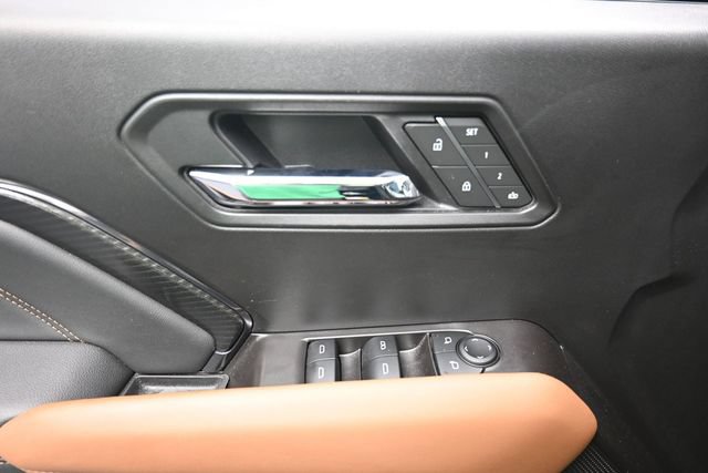 Used 2025 GMC Canyon AT4 w/ Nightfall Edition AWD/4WD image 14