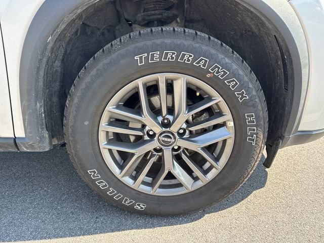 Used 2024 Nissan Rogue S AWD/4WD image 11