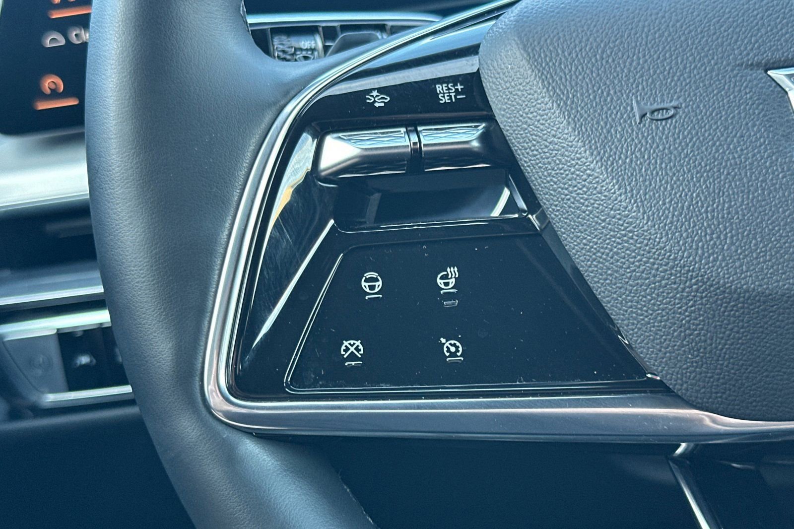 Certified 2024 Cadillac Lyriq Sport image 36