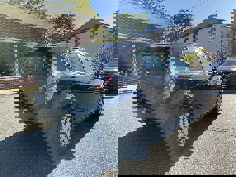 Used 2012 Toyota Prius C One image 6