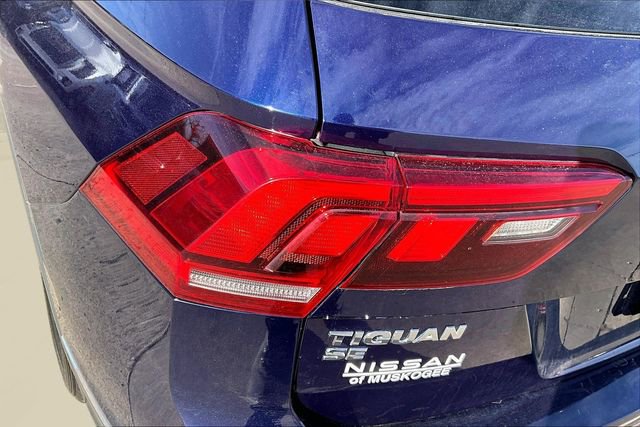 Used 2021 Volkswagen Tiguan SE w/ Panoramic Sunroof Package image 20