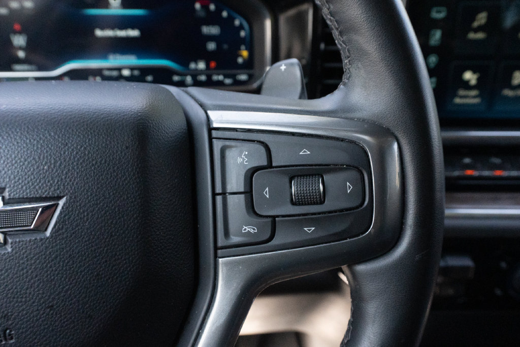 Used 2023 Chevrolet Silverado 1500 LT Trail Boss w/ LT Trail Boss Premium Package AWD/4WD image 31