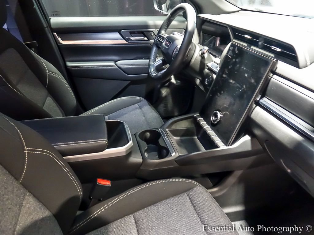 Used 2026 GMC Terrain Elevation w/ Black Edition AWD/4WD image 31