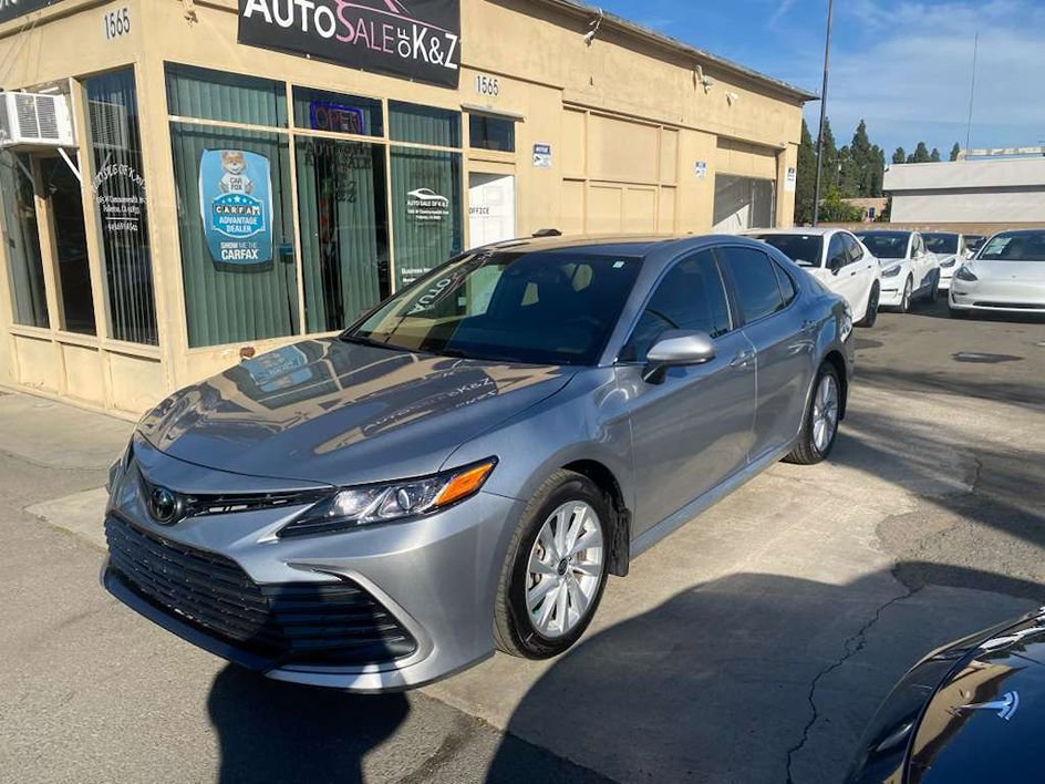 Used 2024 Toyota Camry LE image 7