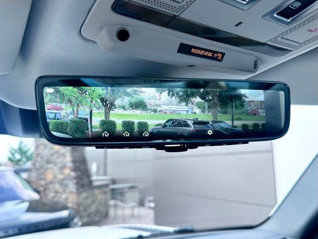 New 2025 Land Rover Defender 110 X-Dynamic SE image 28