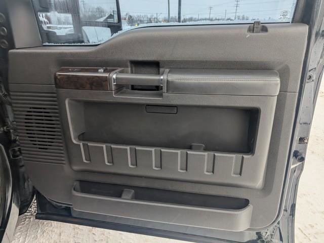 Used 2015 Ford F350 Platinum image 4