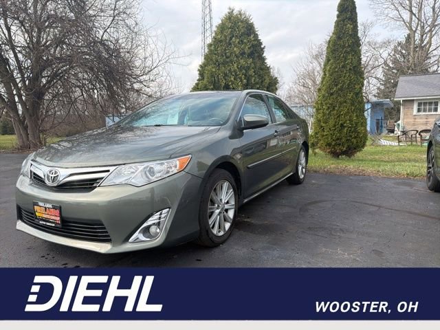 Used 2012 Toyota Camry XLE w/ Leather Pkg image 1