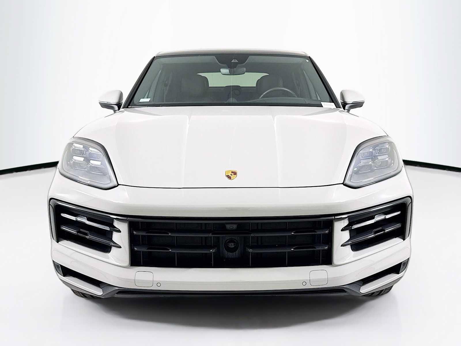 Certified 2025 Porsche Cayenne Coupe AWD/4WD image 6
