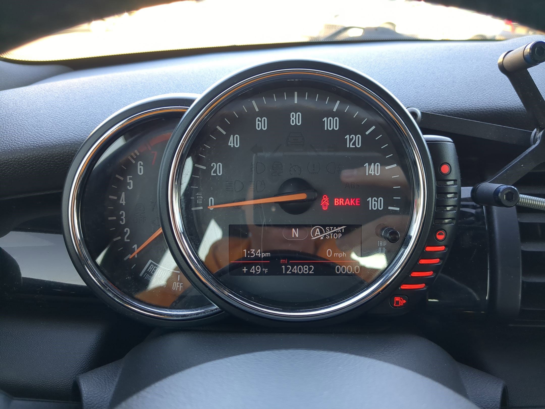 Used 2015 MINI Cooper 2-Door Hardtop image 17