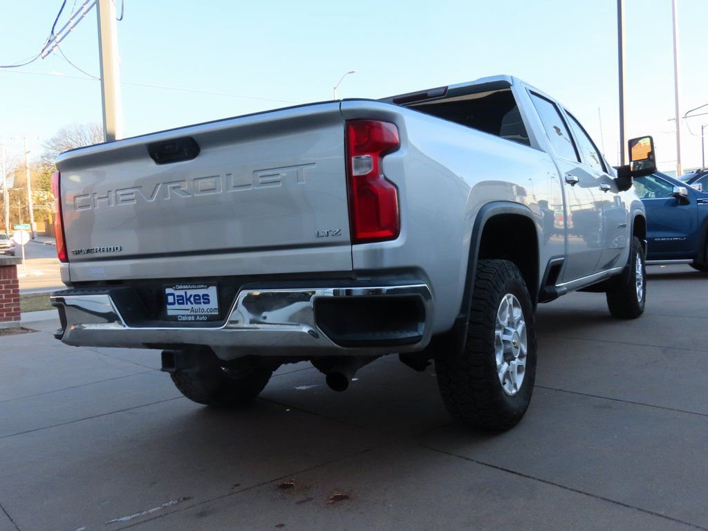 Used 2022 Chevrolet Silverado 2500 LTZ image 7