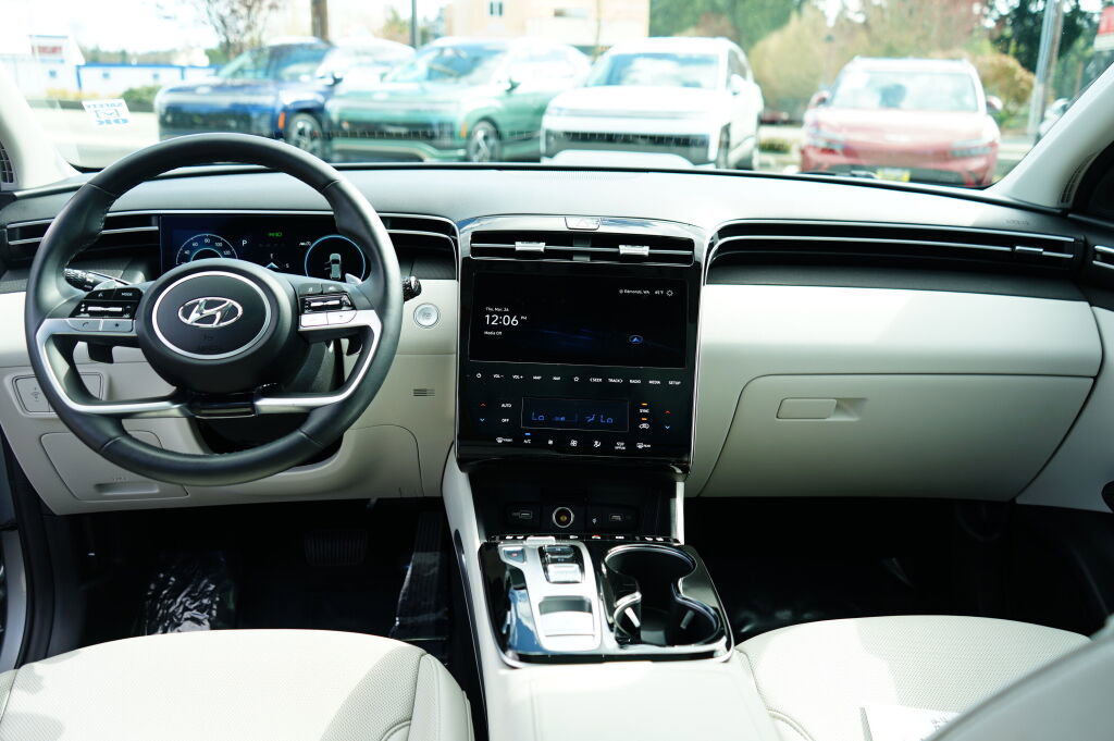 Certified 2023 Hyundai Tucson Limited AWD/4WD image 18