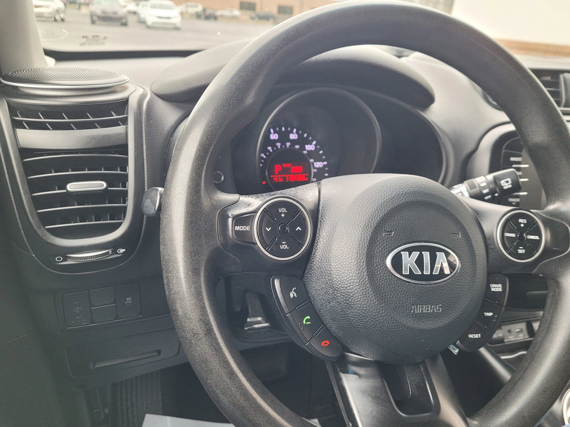 Used 2018 Kia Soul + image 26