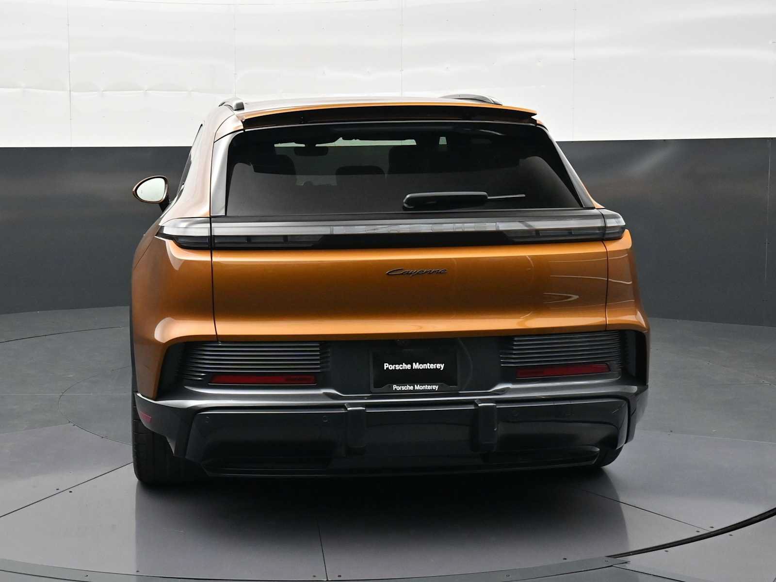 New 2026 Porsche Cayenne Electric AWD/4WD image 33