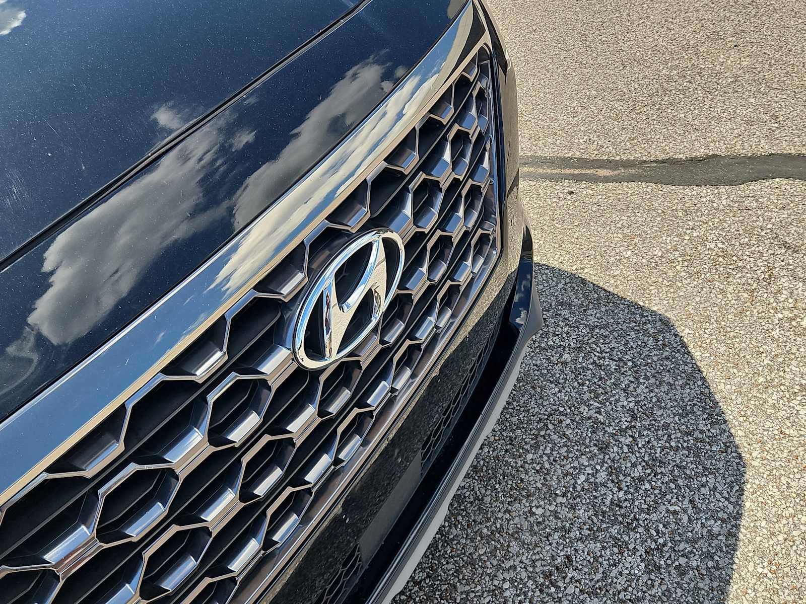 Used 2019 Hyundai Santa Fe SEL FWD image 12