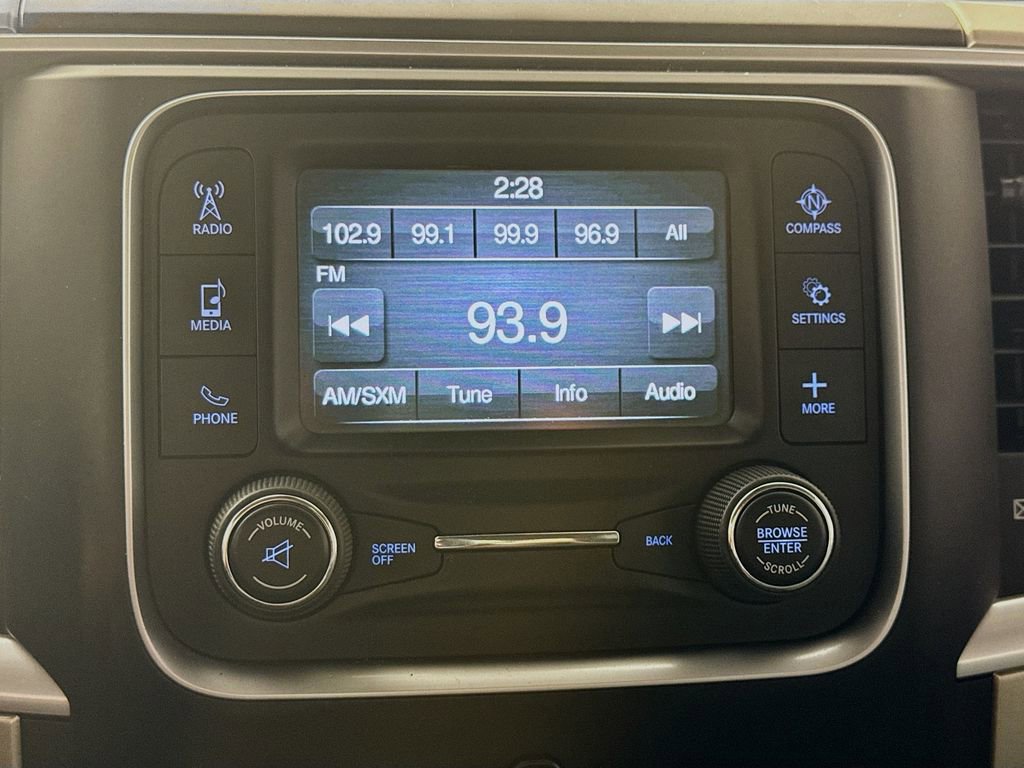 Used 2018 RAM 1500 Classic SLT AWD/4WD image 15