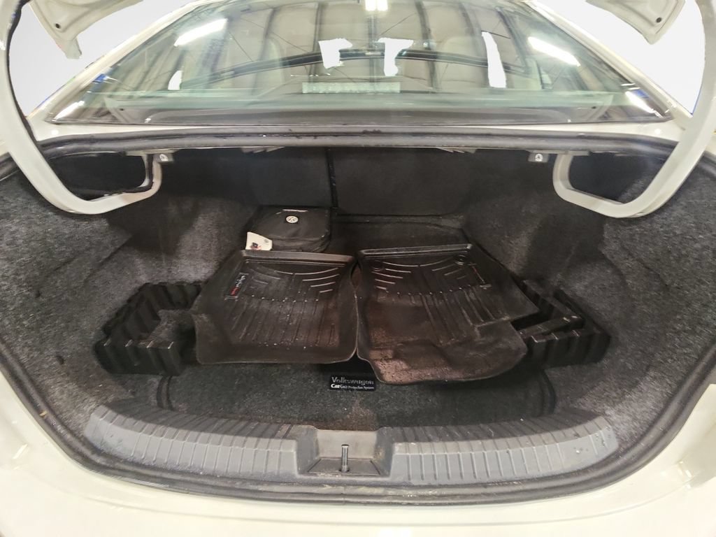 Used 2019 Volkswagen Jetta SEL Premium FWD image 26