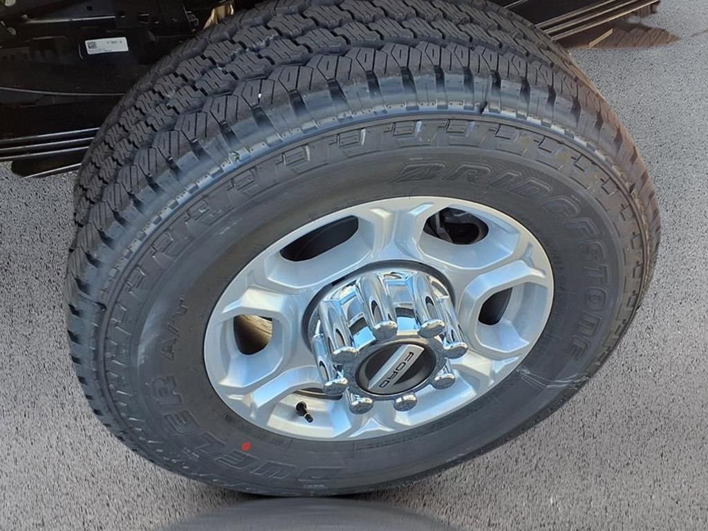 New 2026 Ford F350 XLT w/ XLT Premium Package image 18