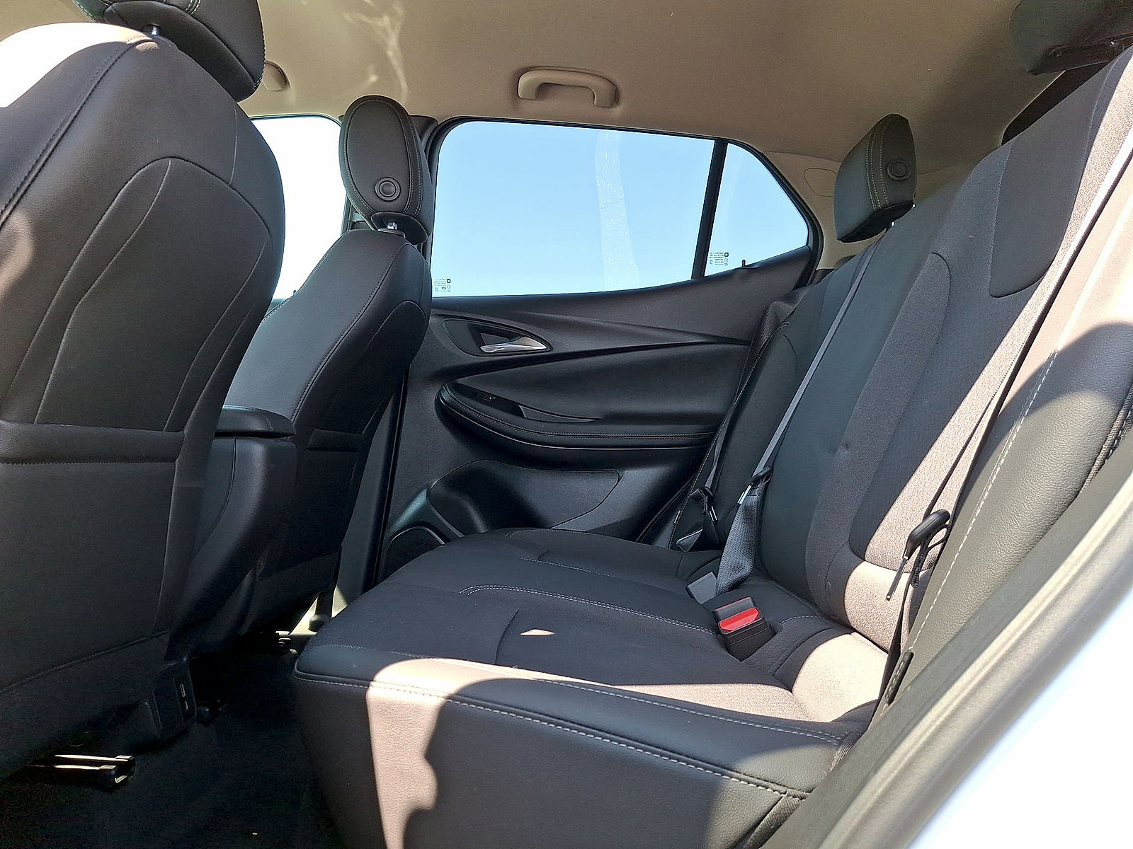 Used 2024 Buick Encore GX Preferred FWD image 19
