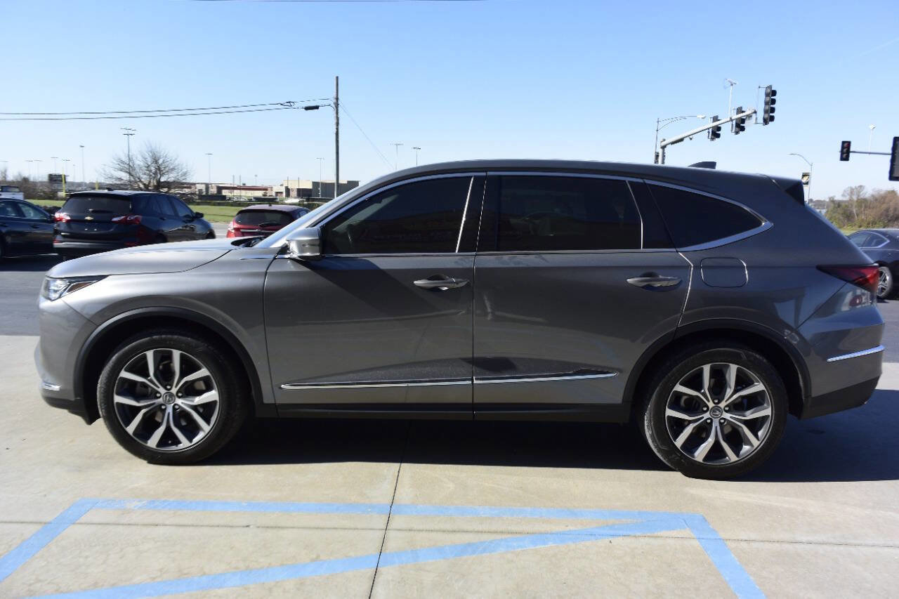 Used 2024 Acura MDX SH-AWD w/ Technology Package image 2