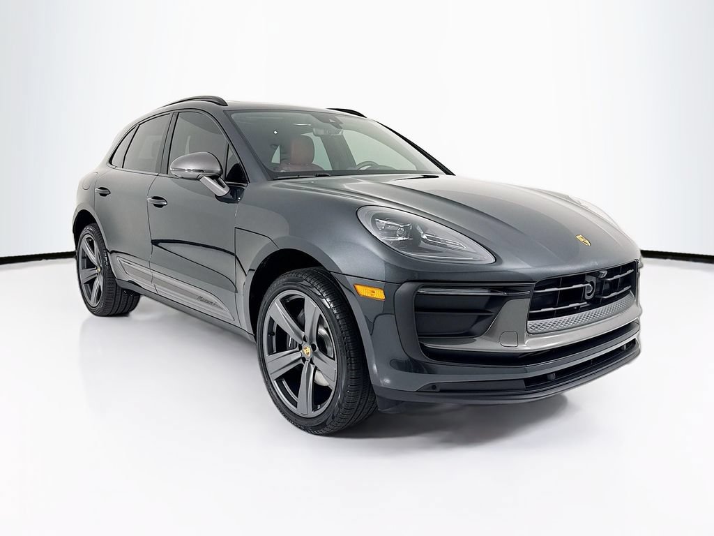 New 2026 Porsche Macan AWD/4WD image 7