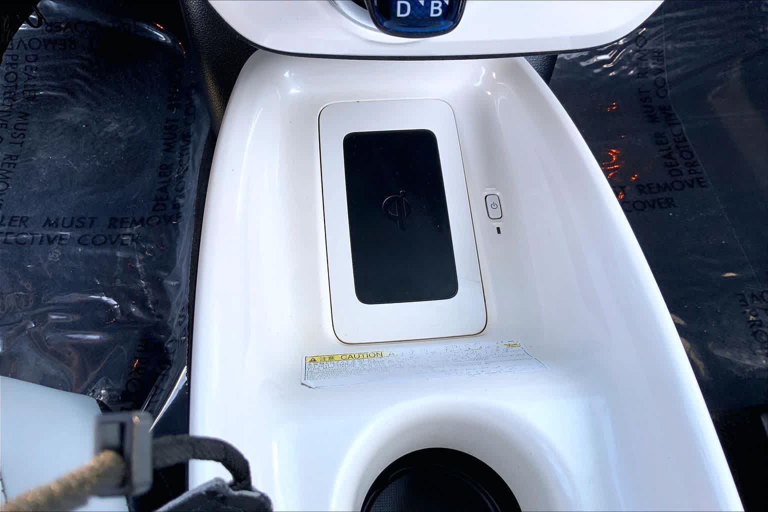 Used 2017 Toyota Prius Prime Advanced FWD image 35