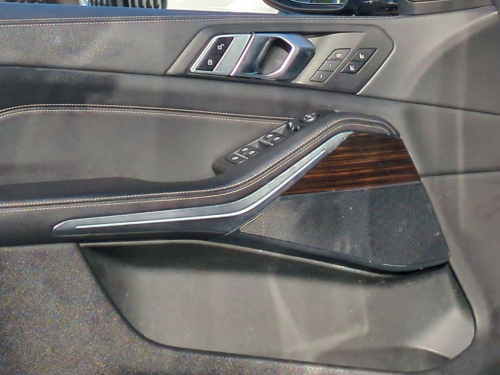 Used 2019 BMW X5 xDrive40i w/ Luxury Seating Package image 13