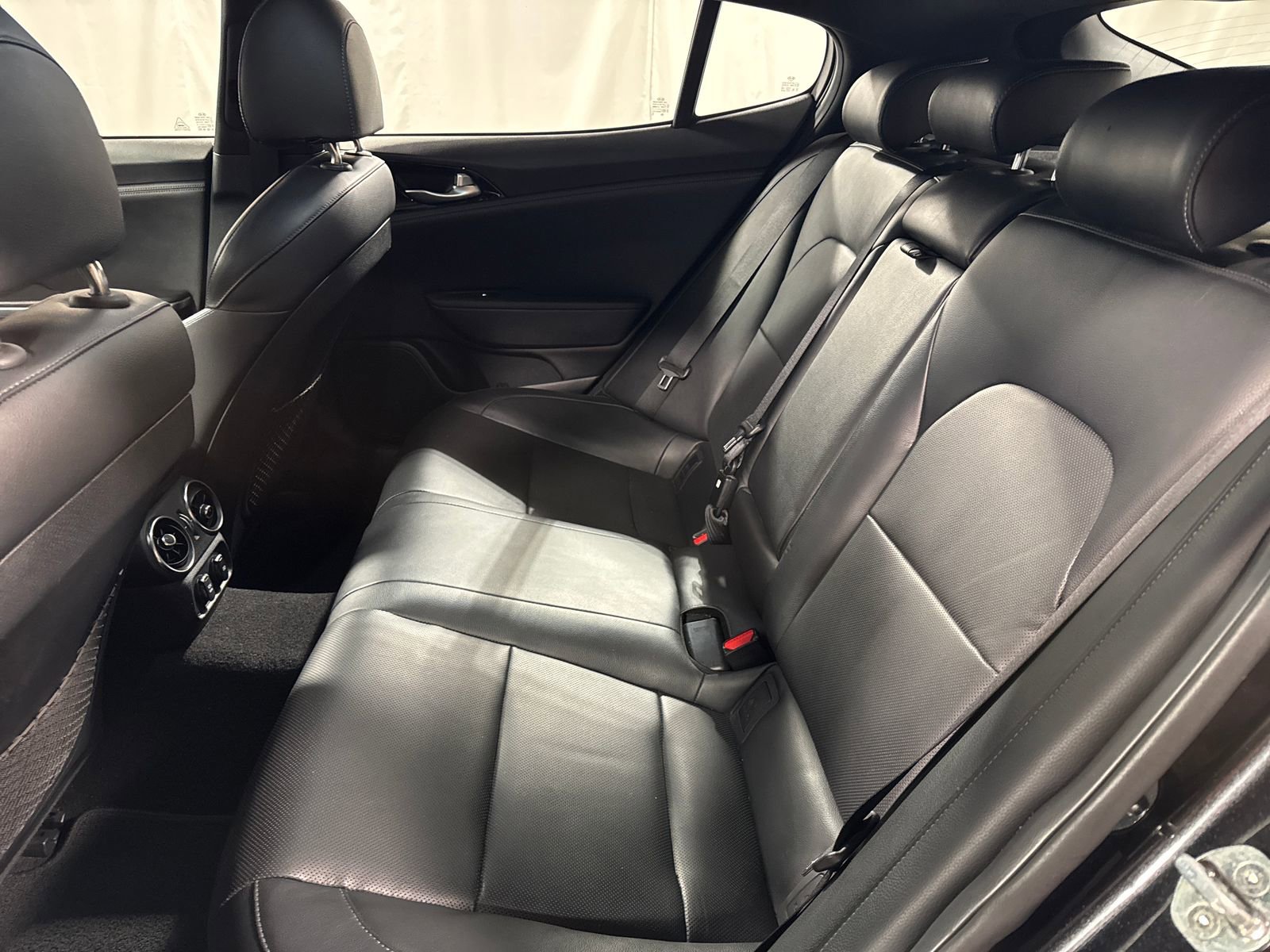 Used 2020 Kia Stinger GT-Line RWD image 5