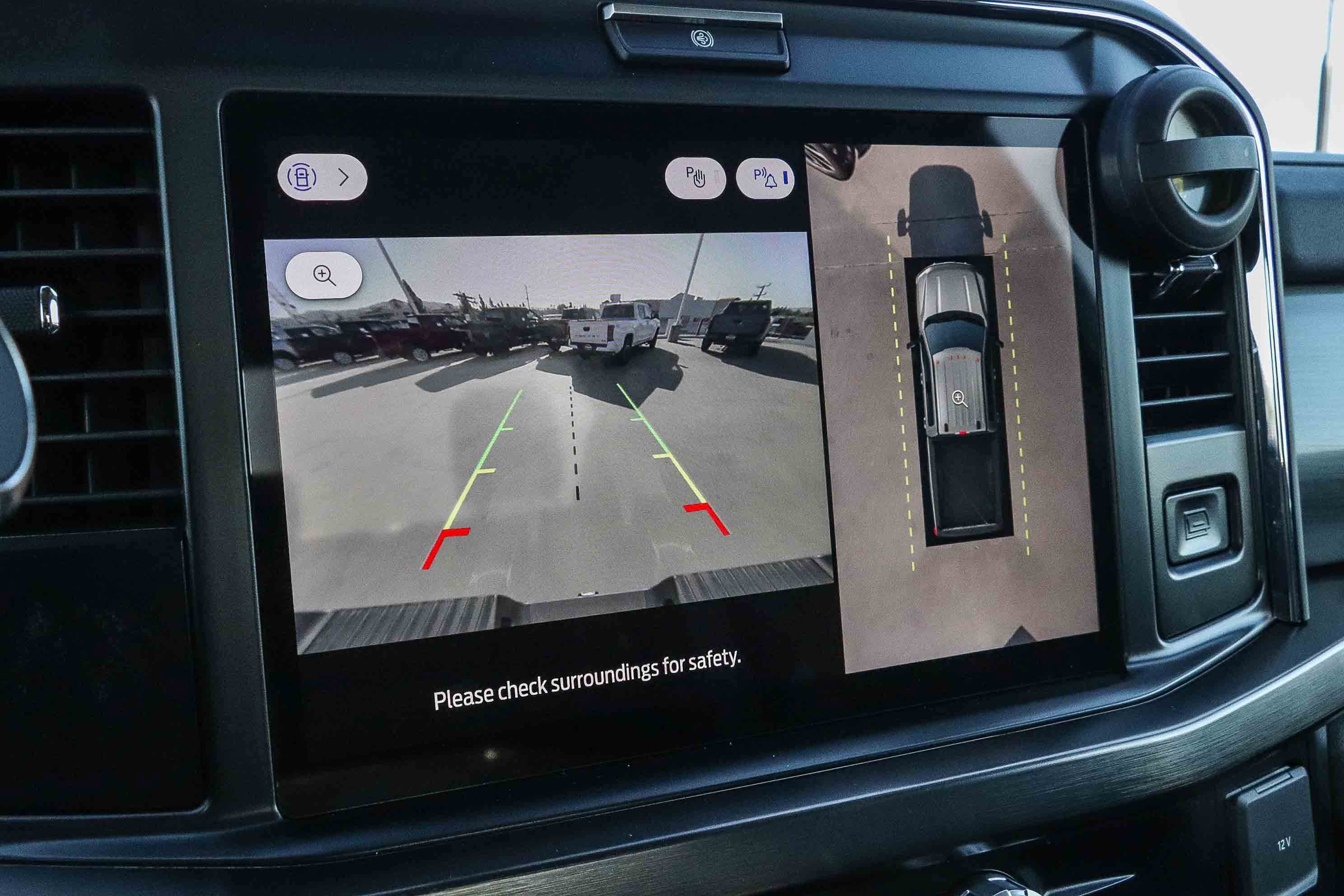 Used 2025 Ford F250 Lariat AWD/4WD image 24