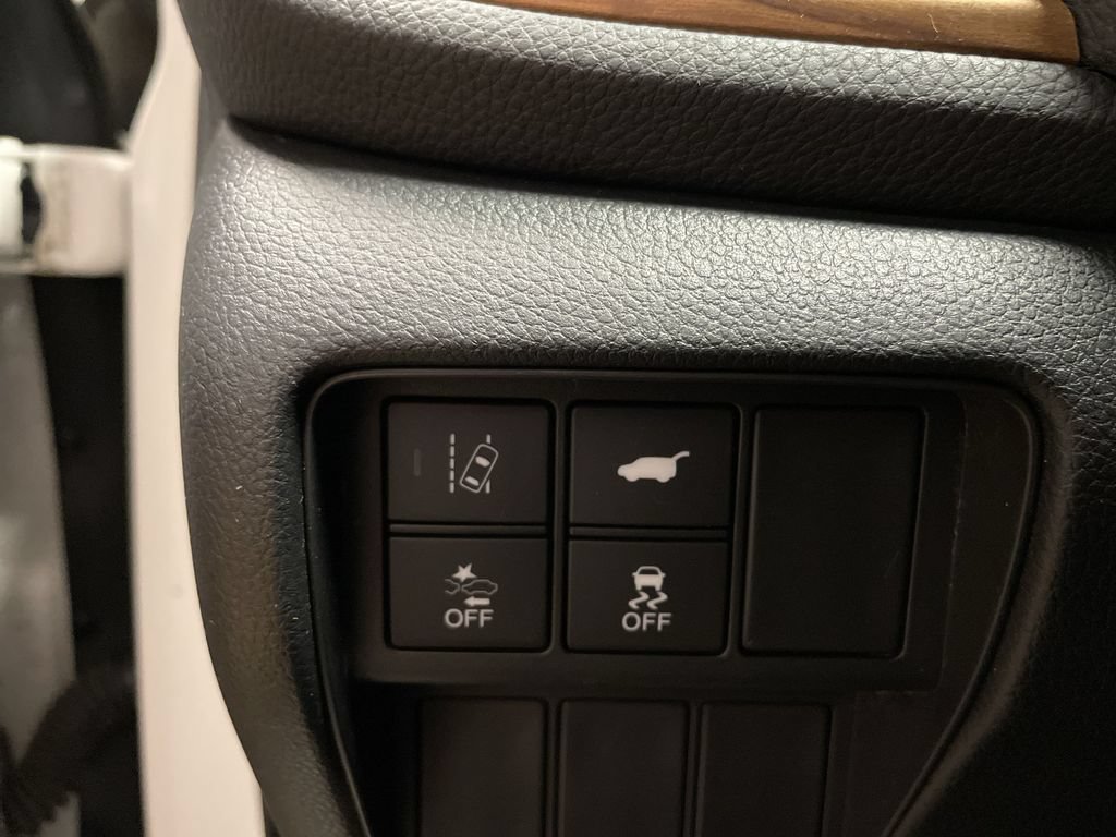 Used 2018 Honda CR-V Touring image 34
