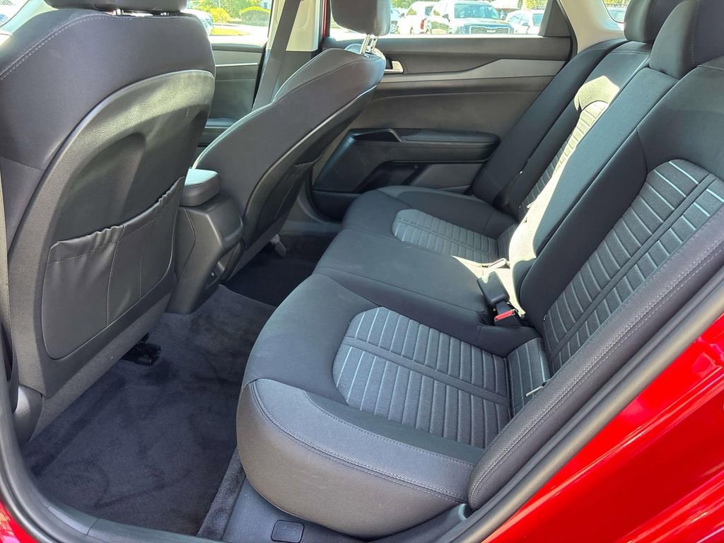 Used 2025 Kia K5 LXS image 9