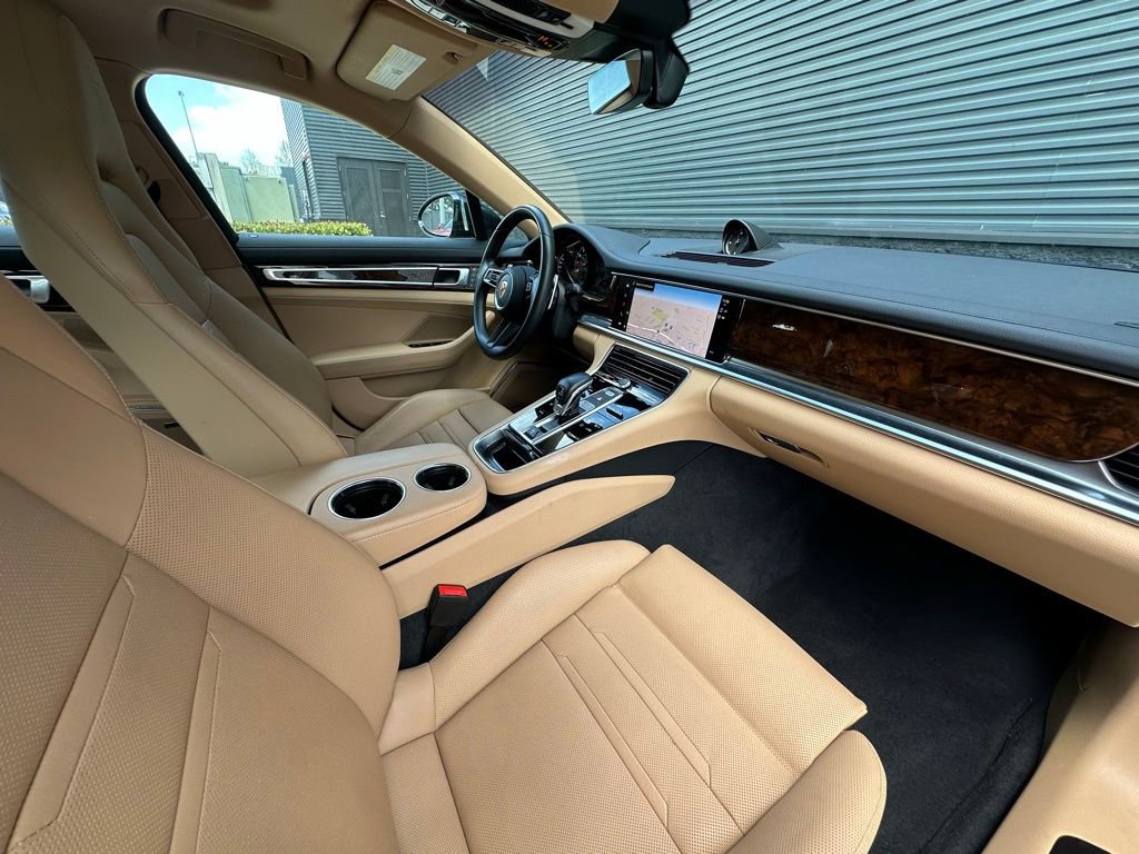 Certified 2023 Porsche Panamera 4 Platinum Edition AWD/4WD image 38