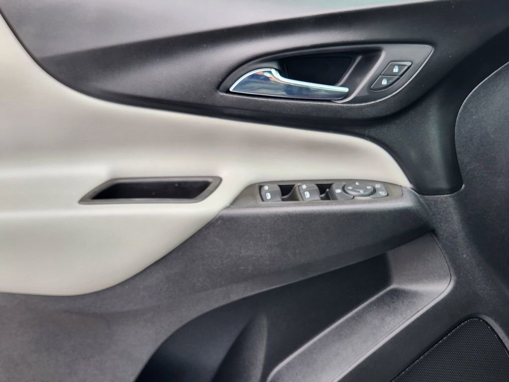Used 2021 Chevrolet Equinox LS w/ LS Convenience Package FWD image 23