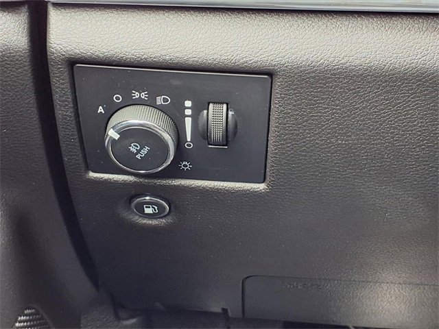 Used 2019 Jeep Grand Cherokee Limited image 22