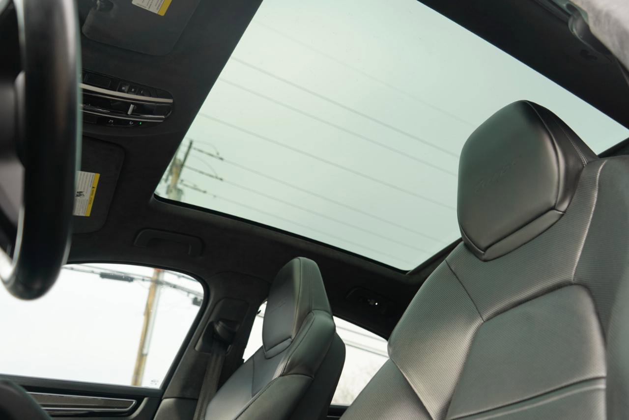 Used 2021 Porsche Cayenne Turbo image 53